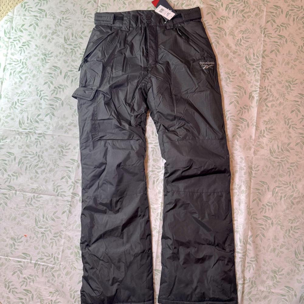 NWT Reebok Men’s Snow Pants—Black—S & M; Smoke-Free